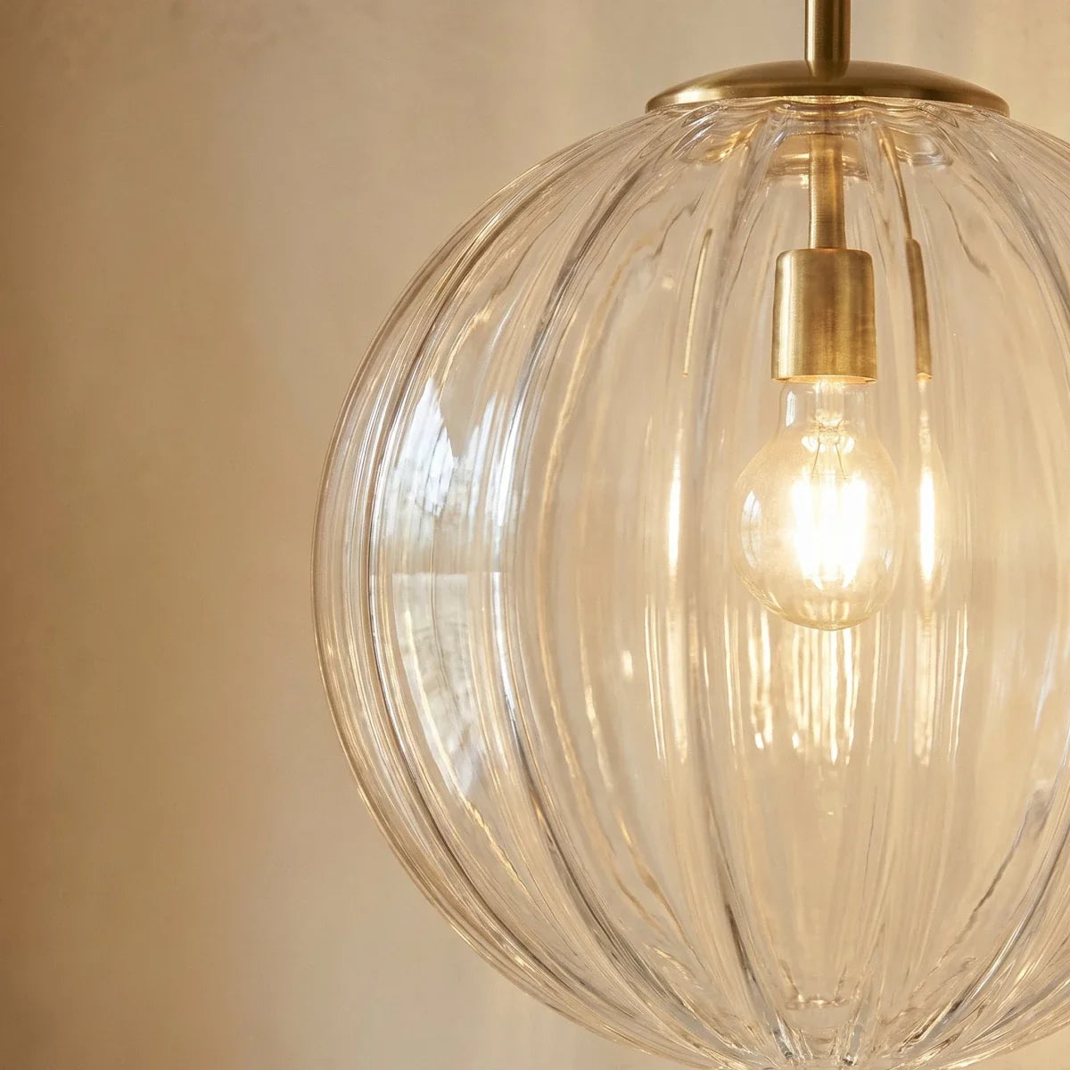 Ismere Ribbed Glass Pendant