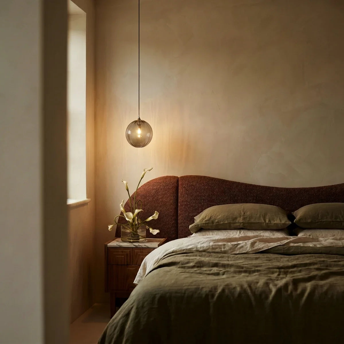 Ismere Ribbed Glass Pendant