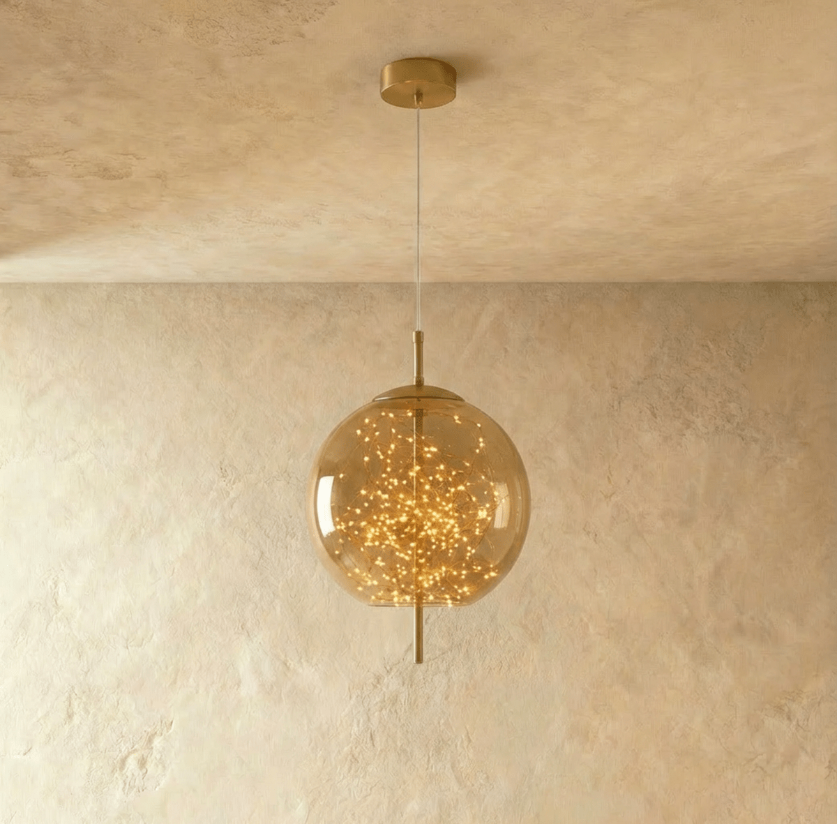Eslune Globe Pendant